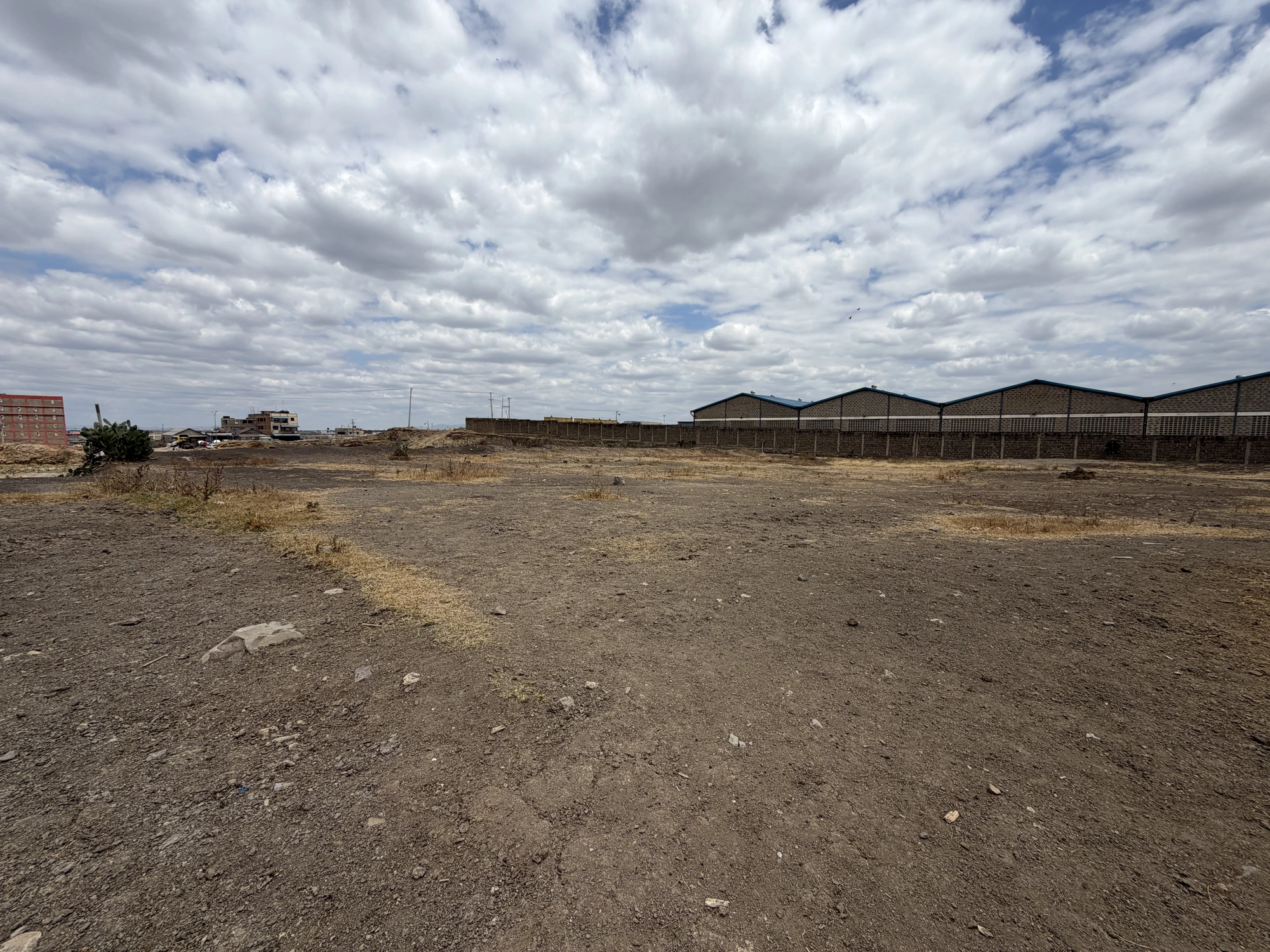 Open plot — future warehousing